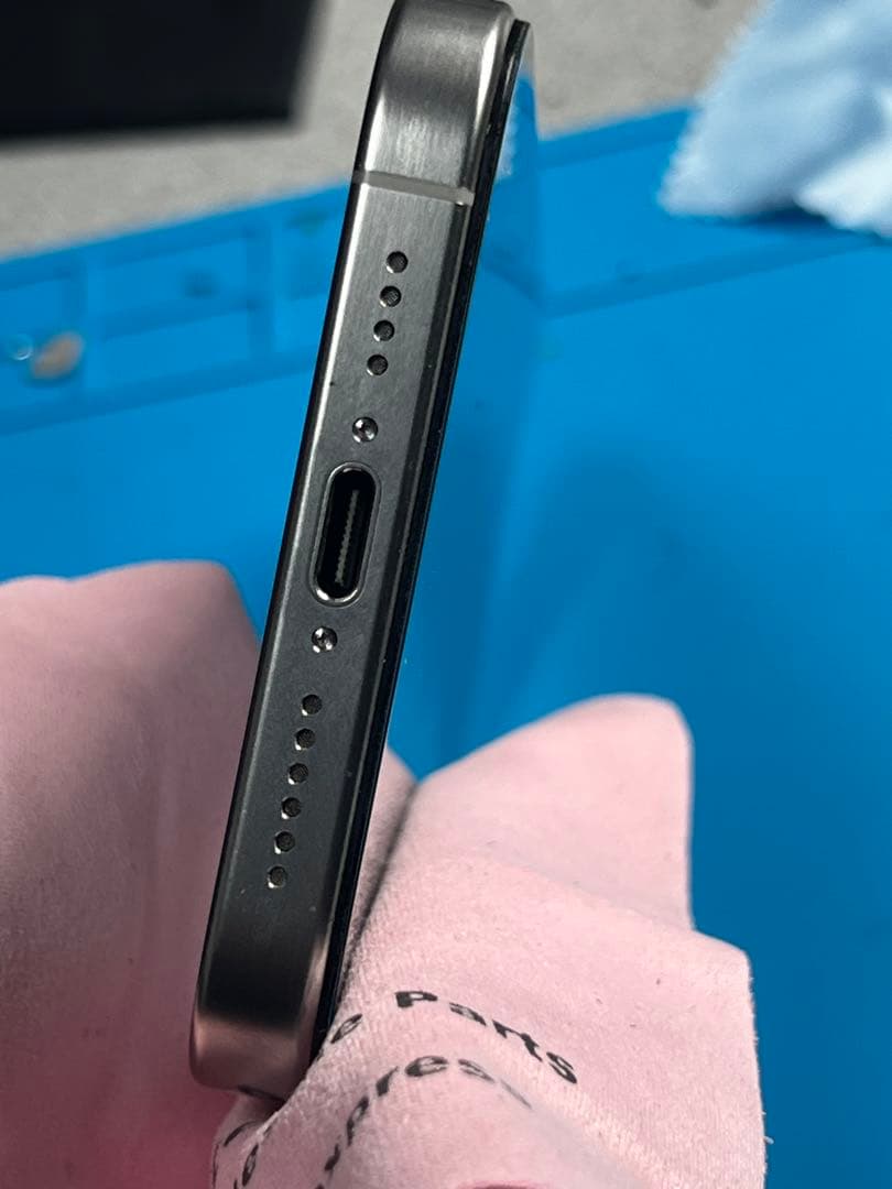 iPhone 15 Pro Max 256GB 美品　 バッテリー100%
