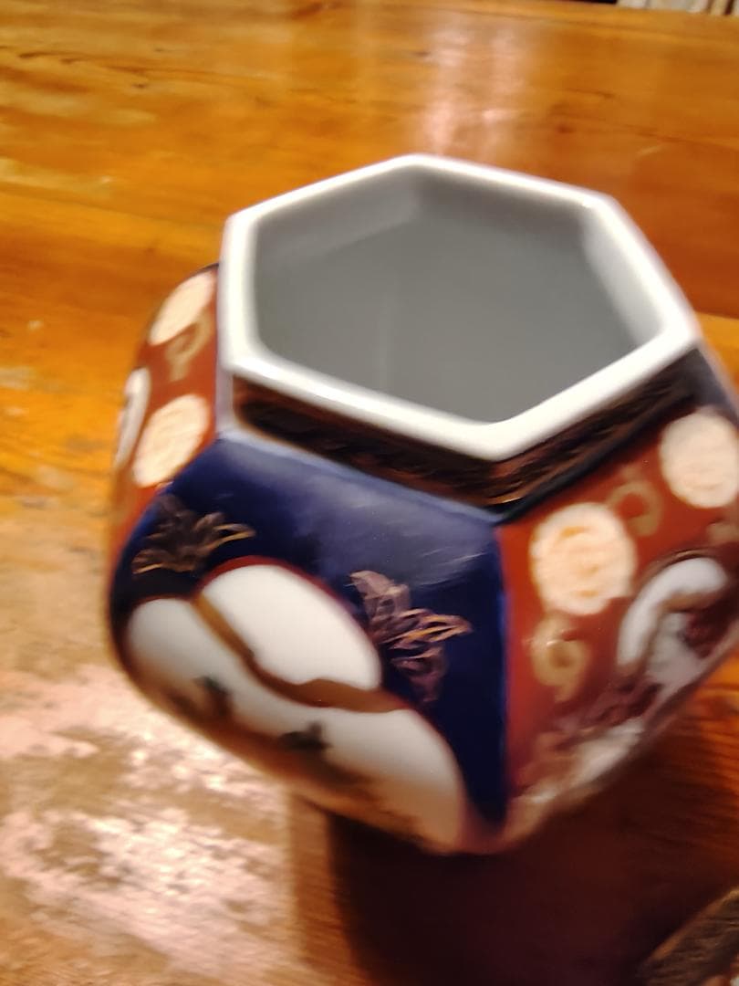 有田焼古伊万里柄装飾 八角形陶器壺