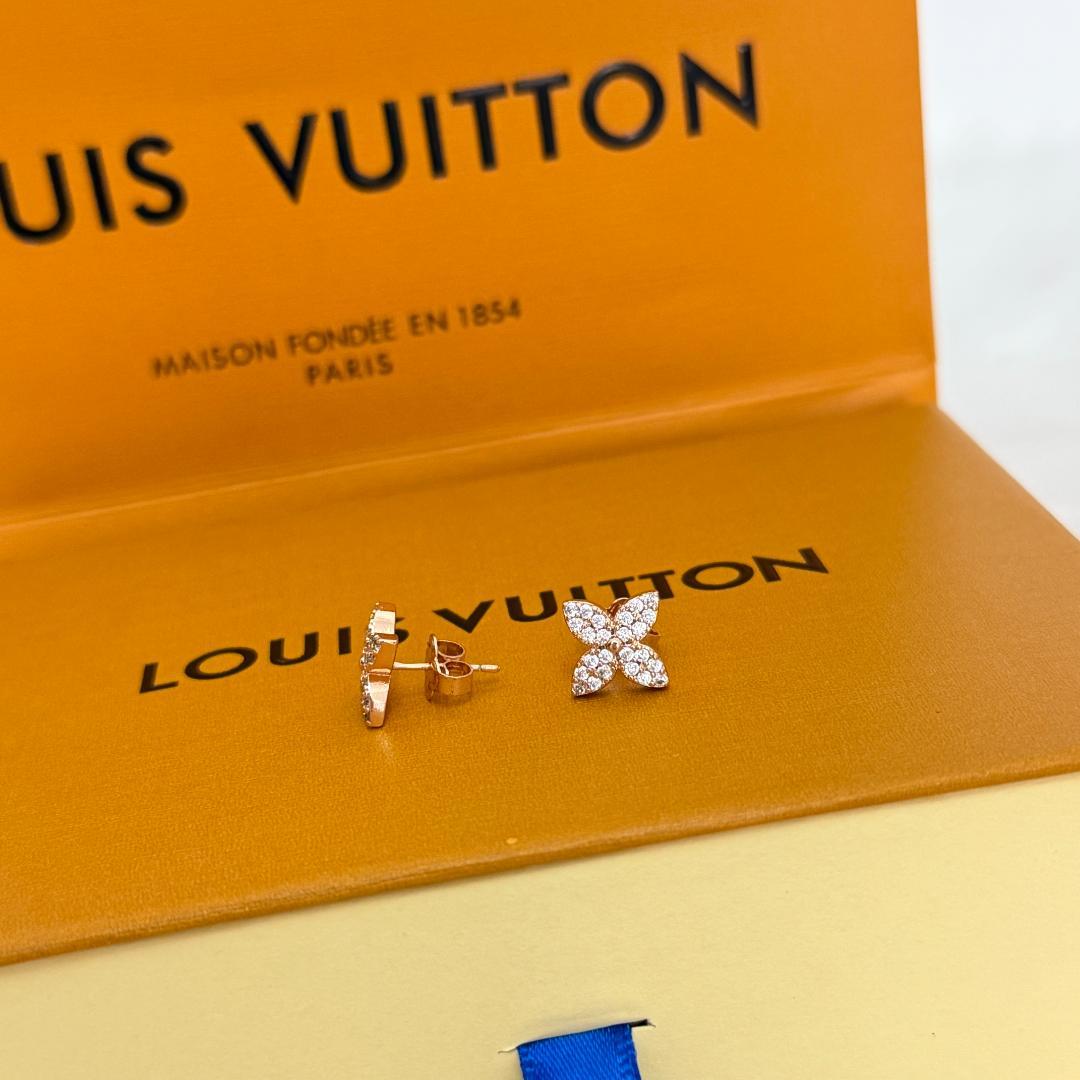 ピアス スター ブロッサム