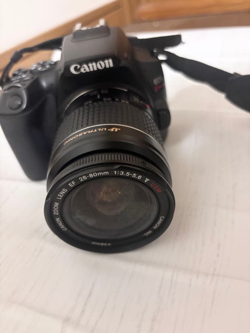 Canon EOS Kiss X10 28-80mmレンズ 付属品あり