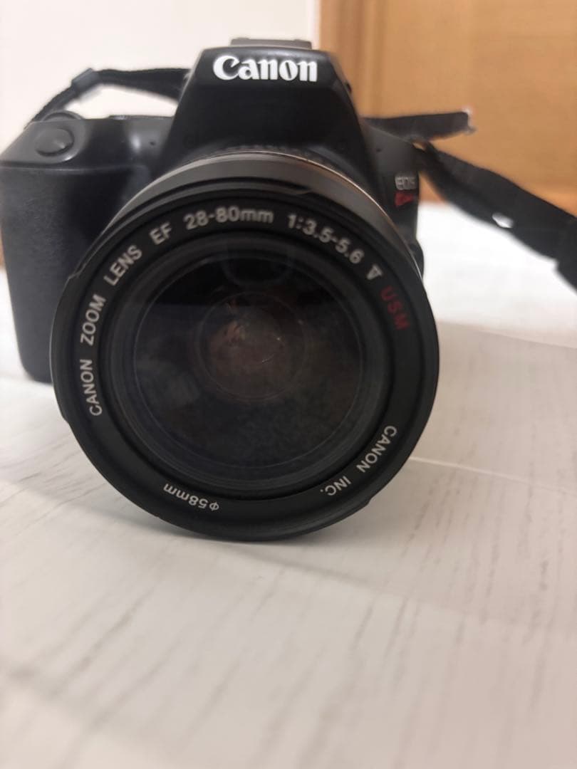 Canon EOS Kiss X10 28-80mmレンズ 付属品あり