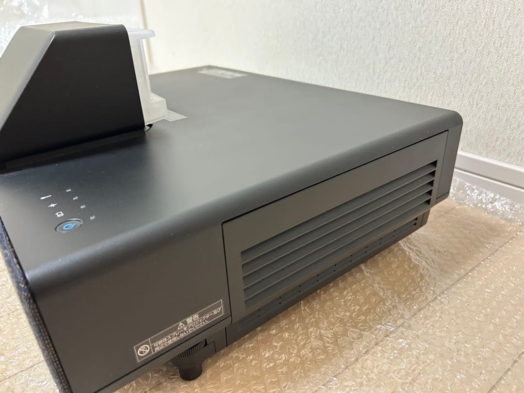 EPSON EH-LS500B 超単焦点プロジェクター