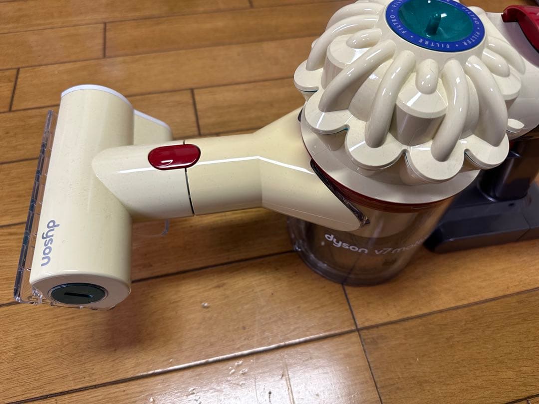 未使用 dyson V7 mattress HH11comハンディクリーナー