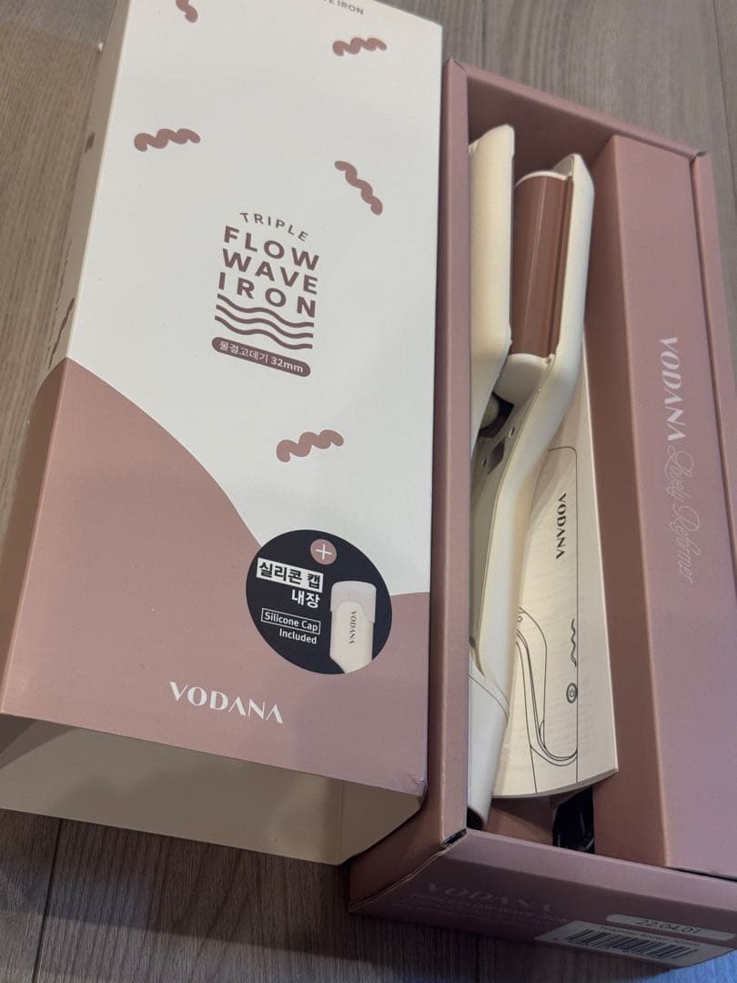 箱、説明書付き【VODANA/ボダナ】トリプルフローウェーブアイロン 32mm