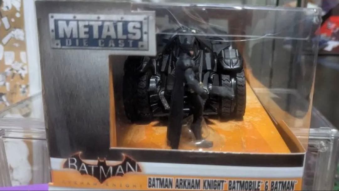 バットモービル タンブラー 1:24 ミニカー ダークナイト ライジング