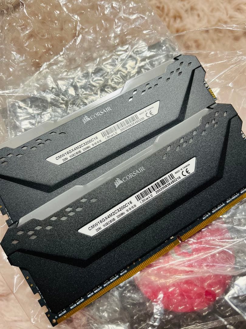 メモリー CORSAIR VENGEANCE RGB PRO 16GB DDR4