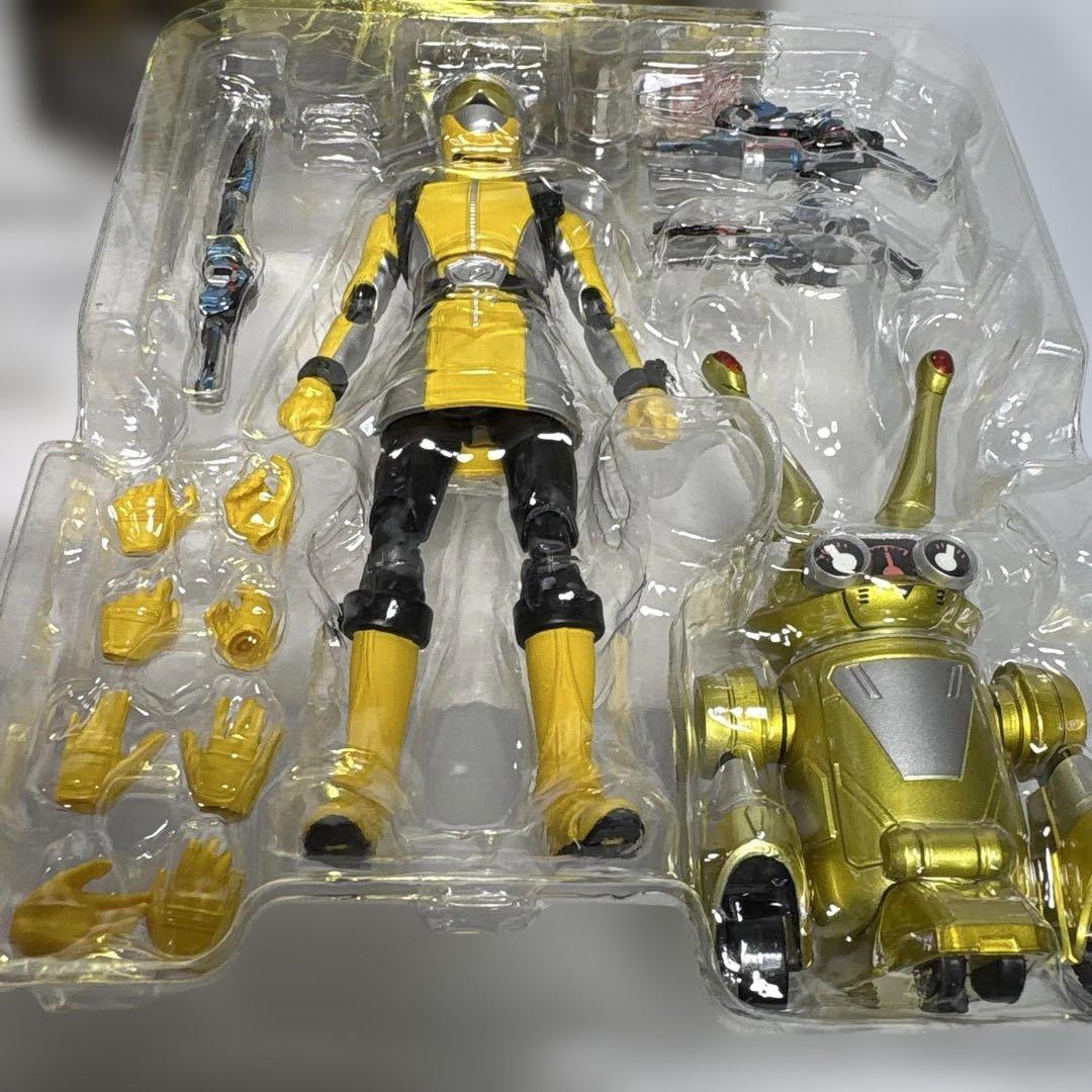s.h.figuarts特命戦隊ゴーバスターズ　レッドブルーイエローゴリサキチダ