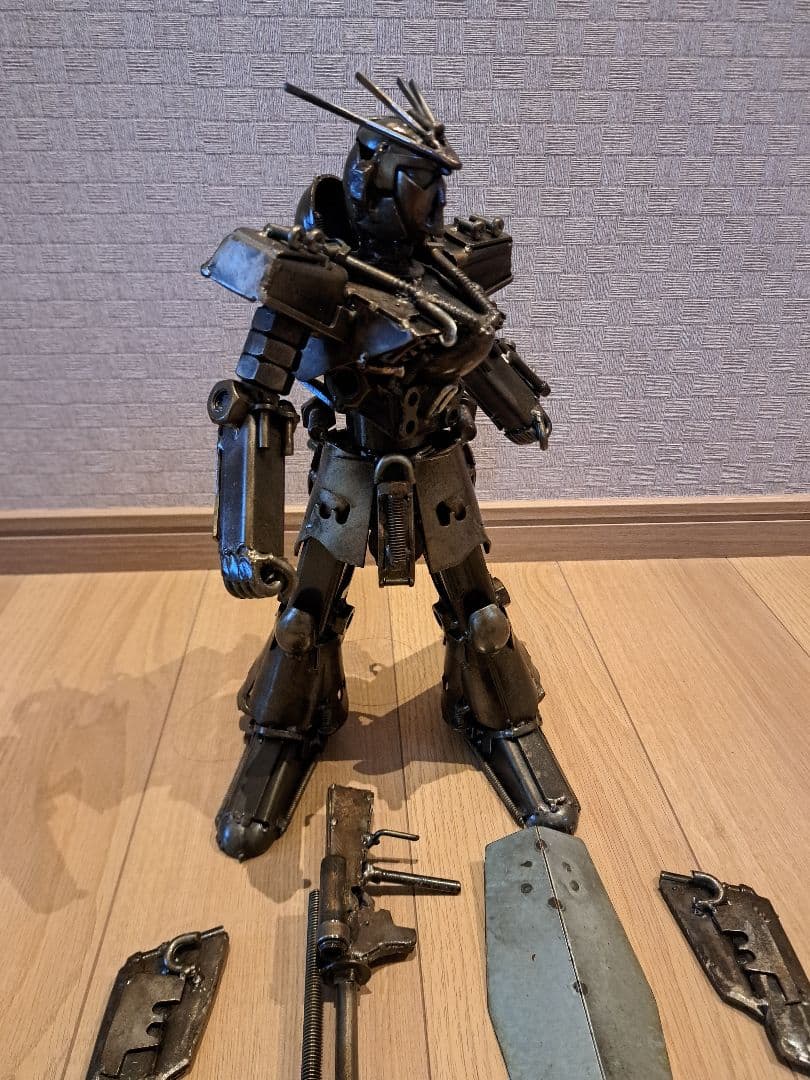 廃材　メタルアート　ガンダム　鉄　アイアンアート