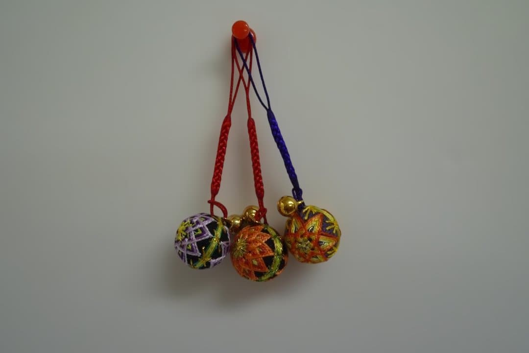 カラフルな布製飾り玉2 5個セット