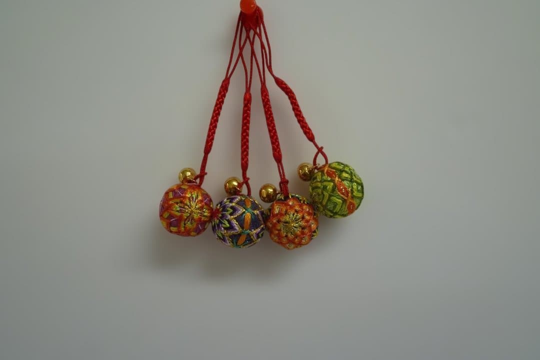 カラフルな布製飾り玉2 5個セット