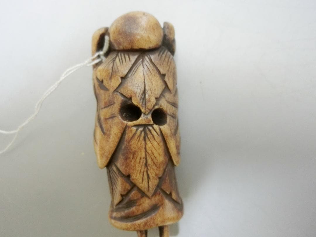 時代色！【根付　鹿角製　人物に瓢箪　提げ物・56・骨董古美術】美術工芸　鑑賞古玩