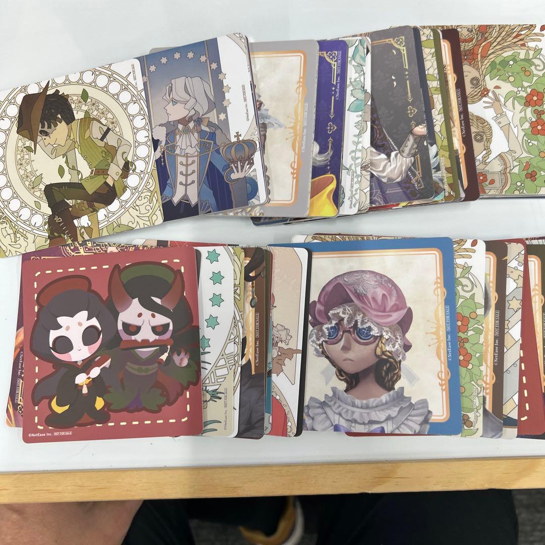 Identity V アルカナシリーズ　トレーディングカード＆缶バッジ+アクスタ