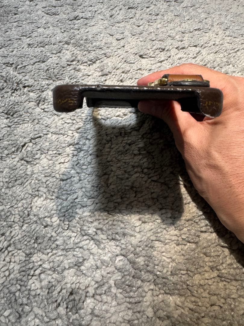 Louis VuittonのiPhone 13 Pro用レザーケース