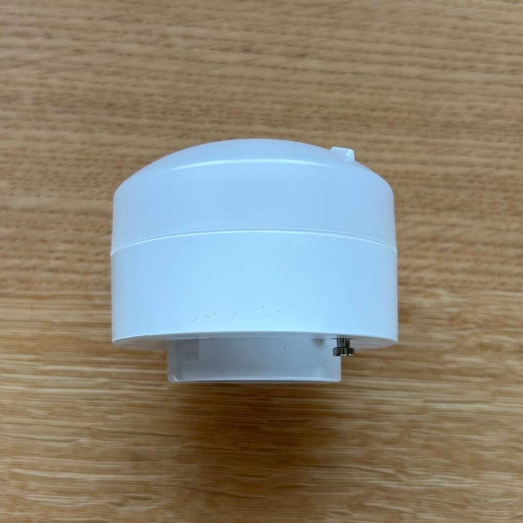 PnasonicLEDフラットランプφ70FreePa電球色　※箱は昼白色と記載