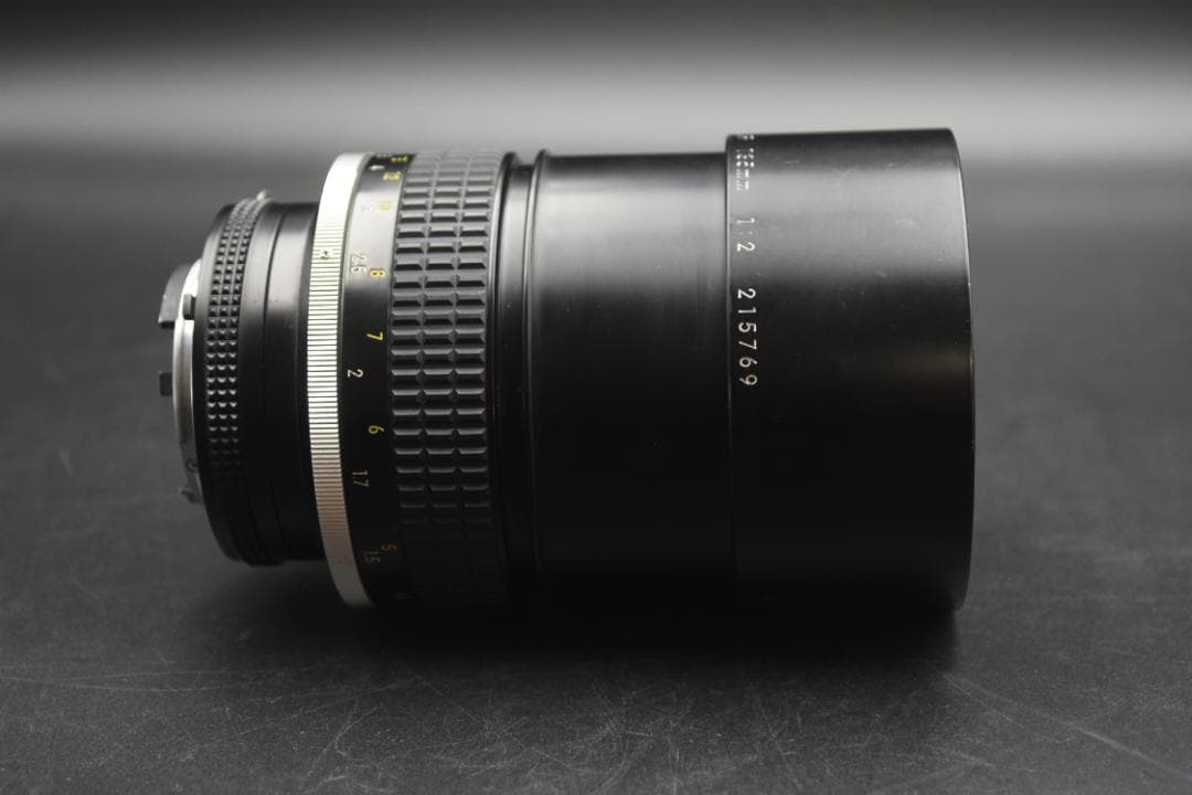 Nikon ニコン Nikkor Ai-s 135mm f2
