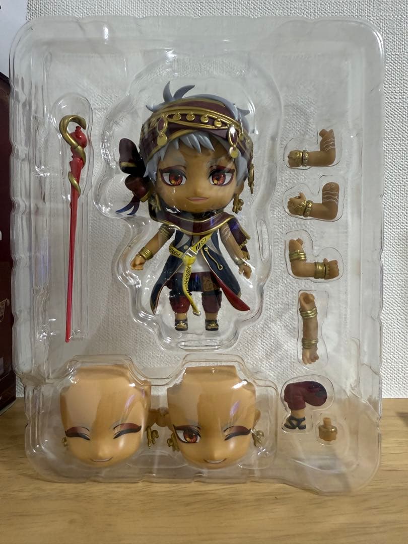 フィギュア　カリム・アルアジーム ねんどろいど　ANIPLEX ツイステ