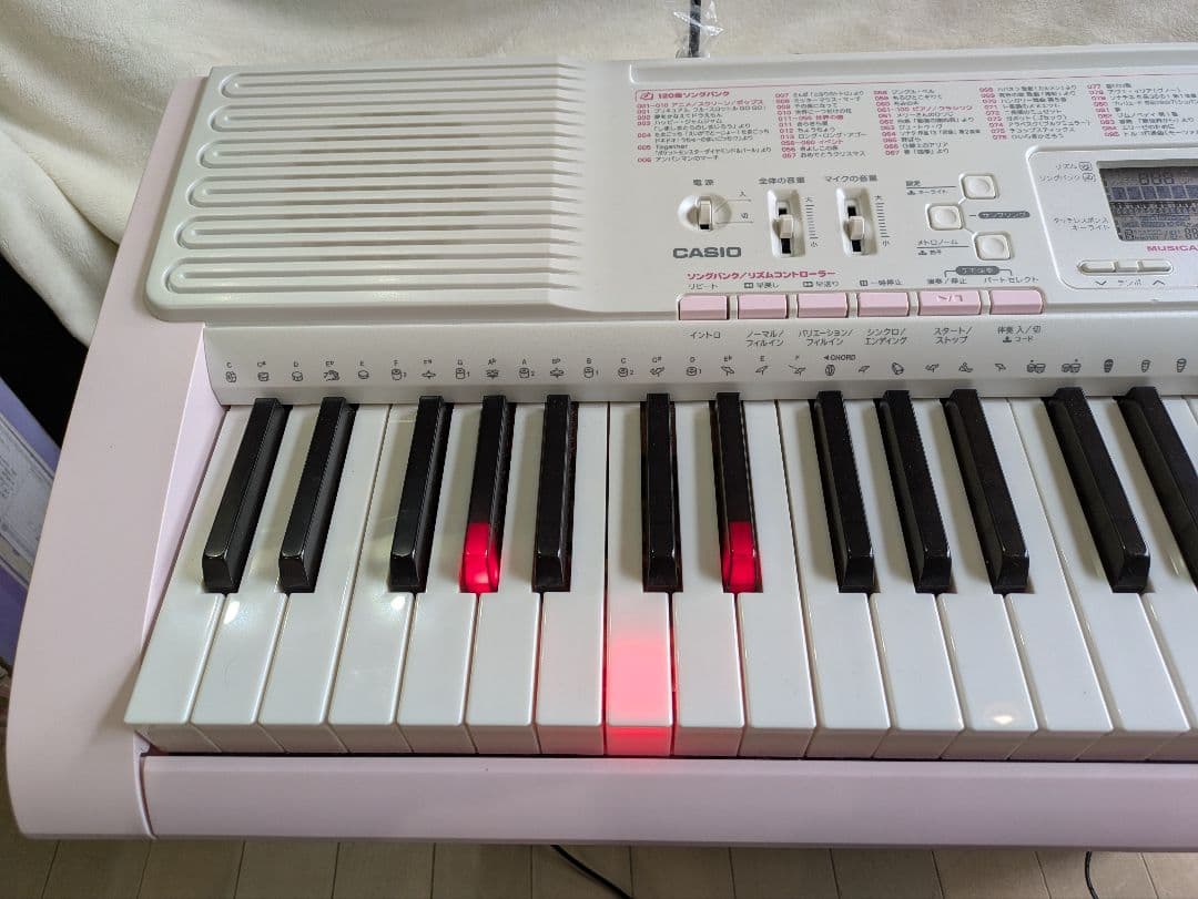 カシオ 光ナビゲーションキーボード LK-105 マイク・箱・アダプタ付