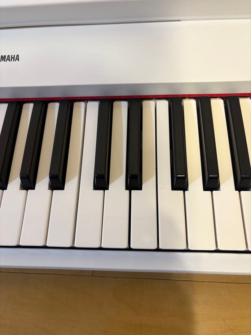 ヤマハYAMAHA piaggero NP-32 ホワイト スタンド・保証書付き