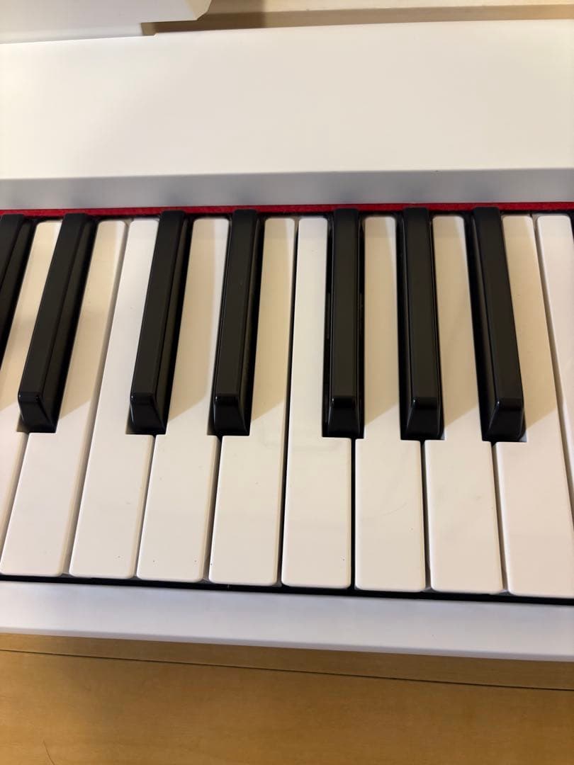 ヤマハYAMAHA piaggero NP-32 ホワイト スタンド・保証書付き