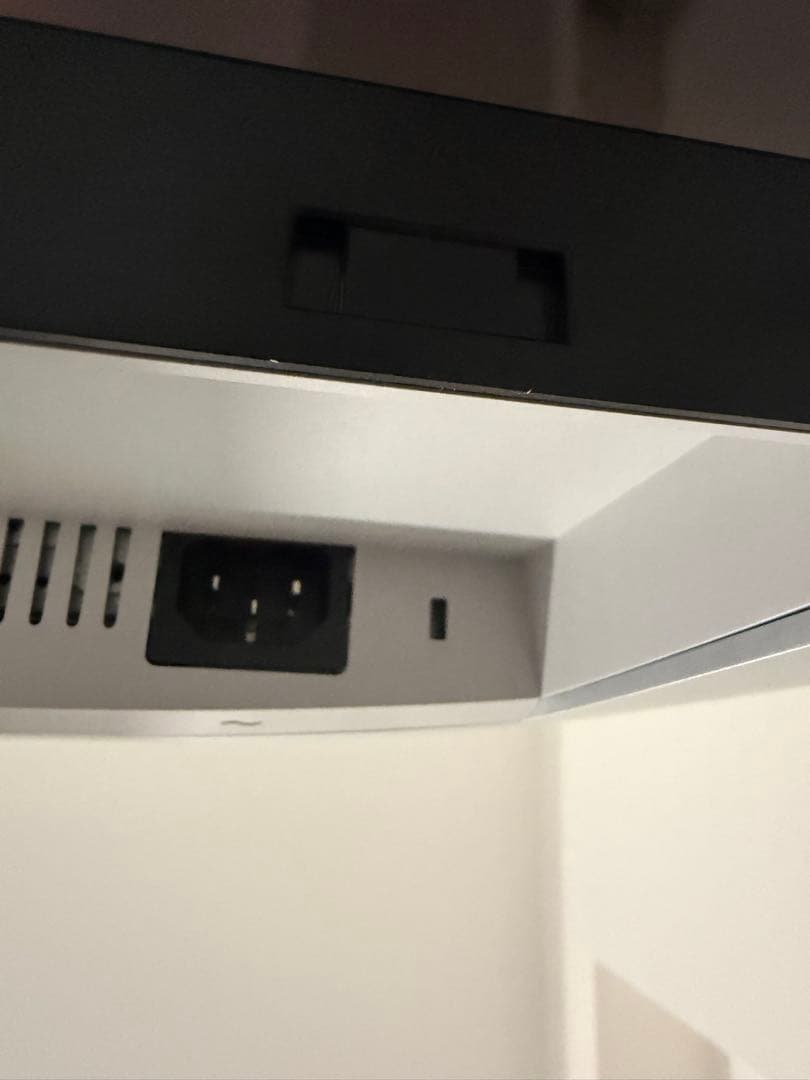 Dell U2421E 24.1インチ USB-Cハブ モニター IPSパネル