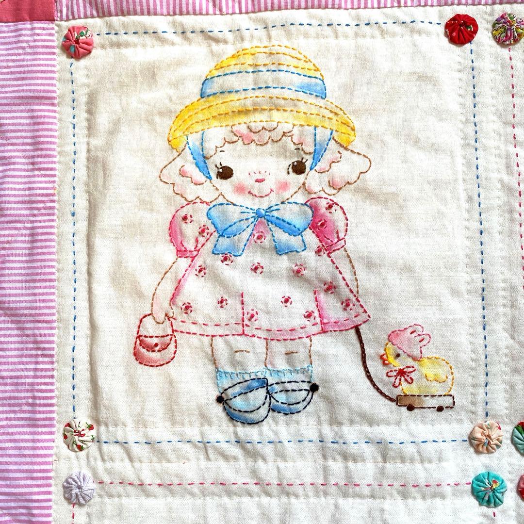 ベビーナーサリーアンティーク風/アニマル刺繍/パッチワークキルトタペストリー