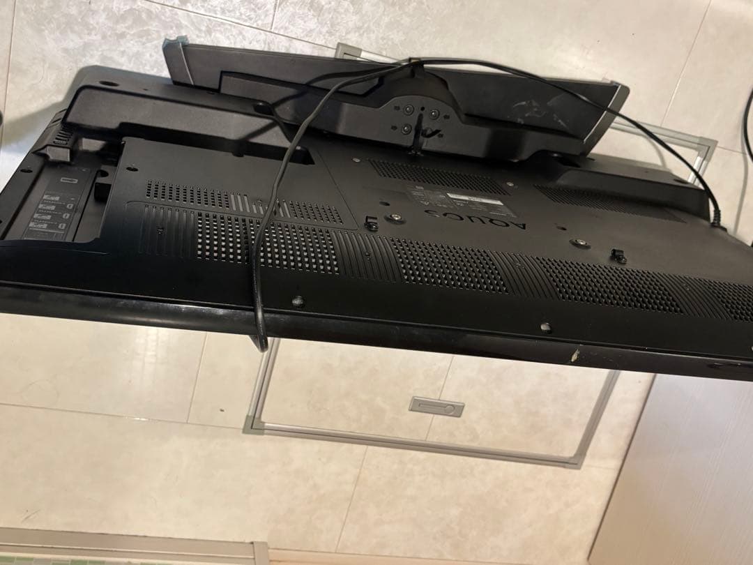 AQUOS 40インチテレビ　シャープ