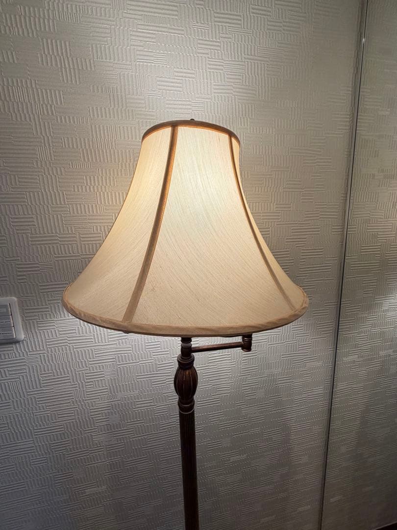 アンティーク風　フロアスタンド テーパーシェード