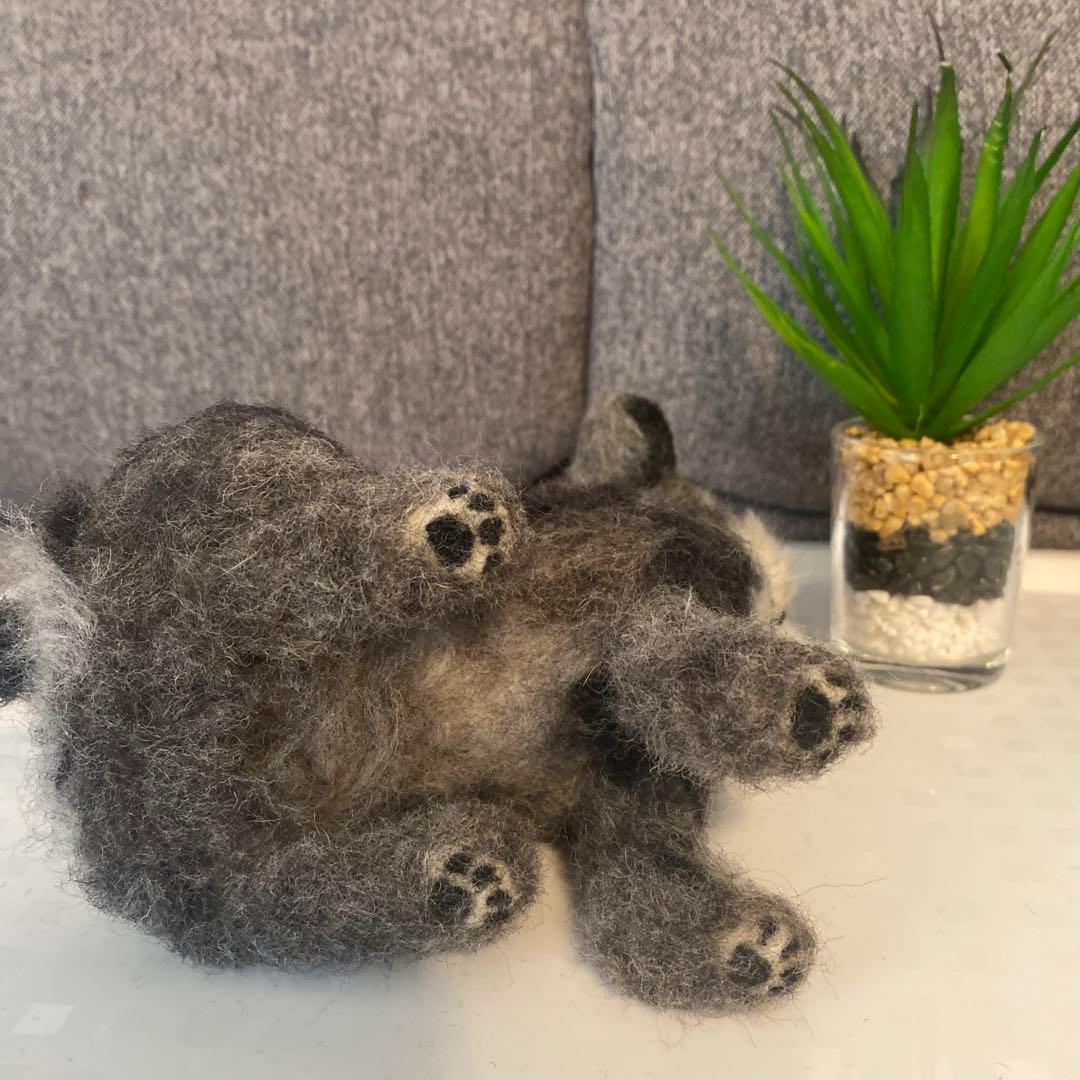 羊毛フェルト　ミニチュアシュナウザー　犬