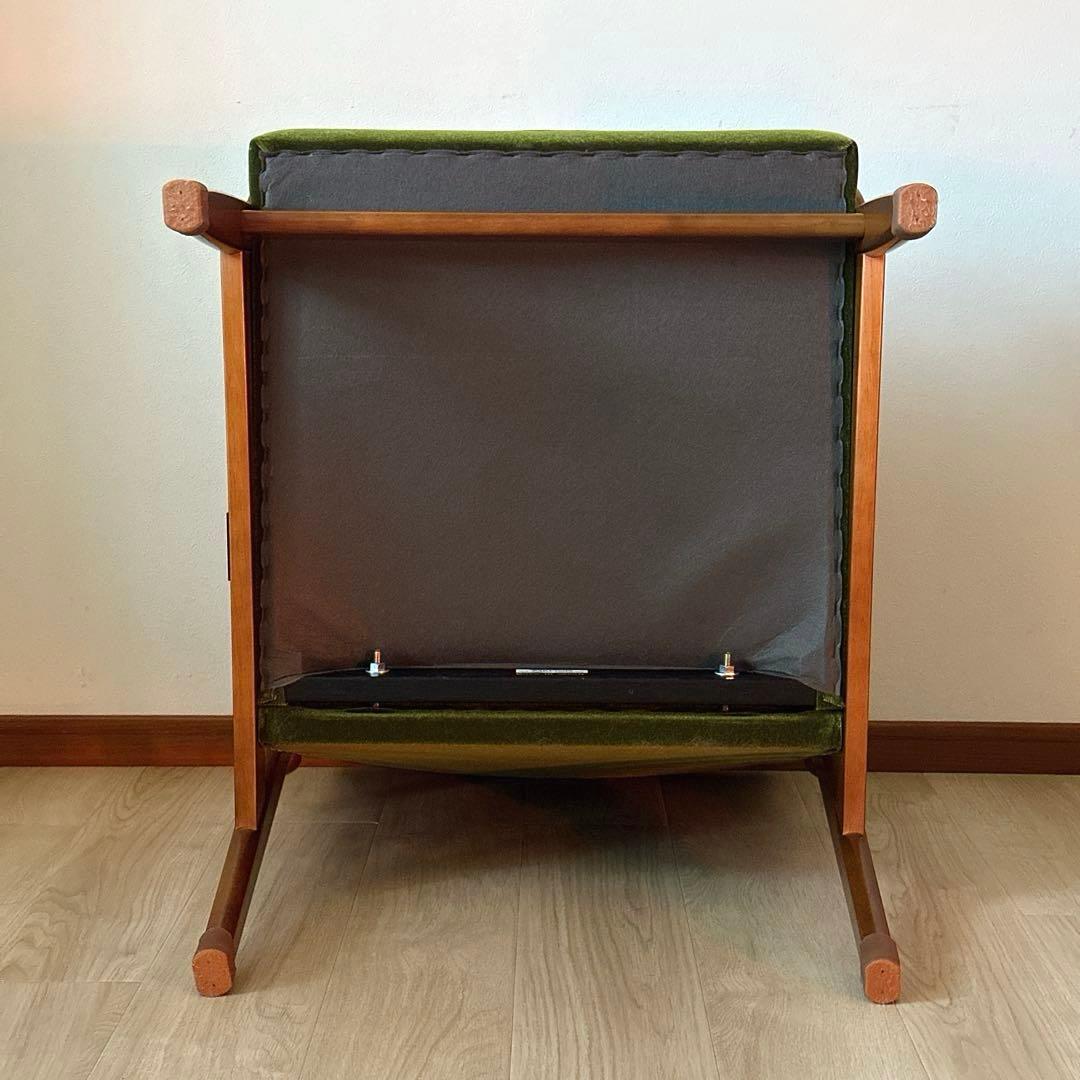 カリモク60 Kチェア　1シーター　モケットグリーン【たのメル便】脚キャップ付き