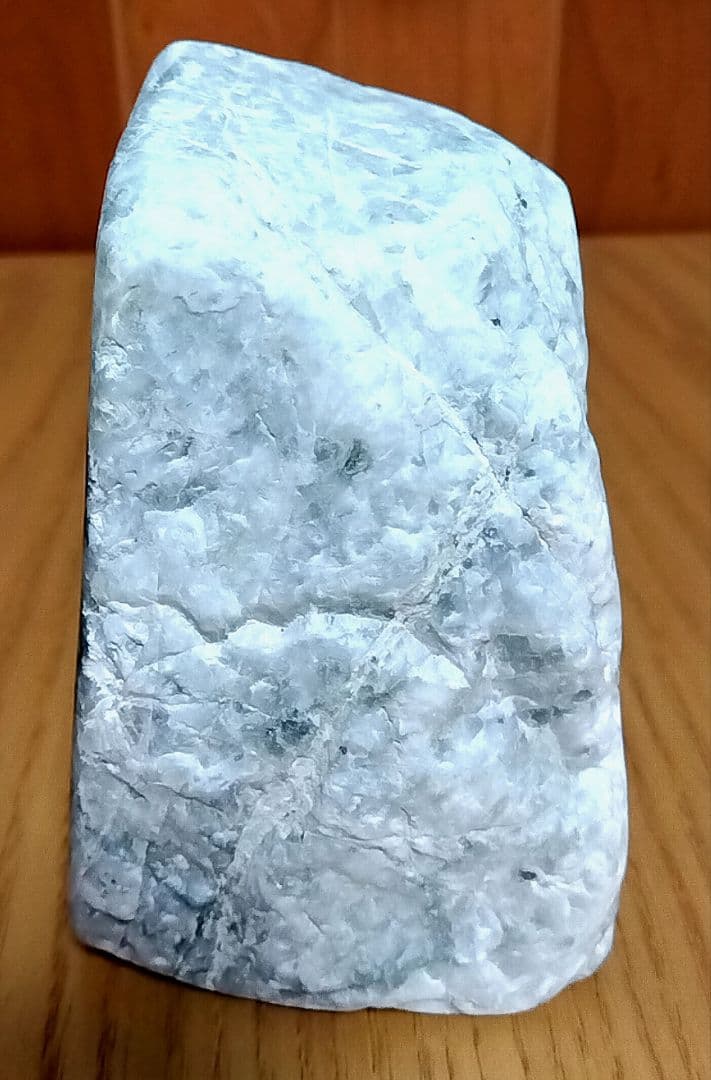 ★翡翠原石★糸魚川転石硬玉【姫川・川ズレ・切り出し粗面0.9kg】