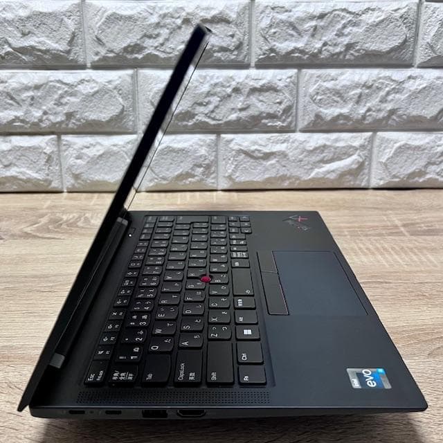 2023モデル◇ほぼ未使用級◇ThinkPad X1 Carbon Gen11