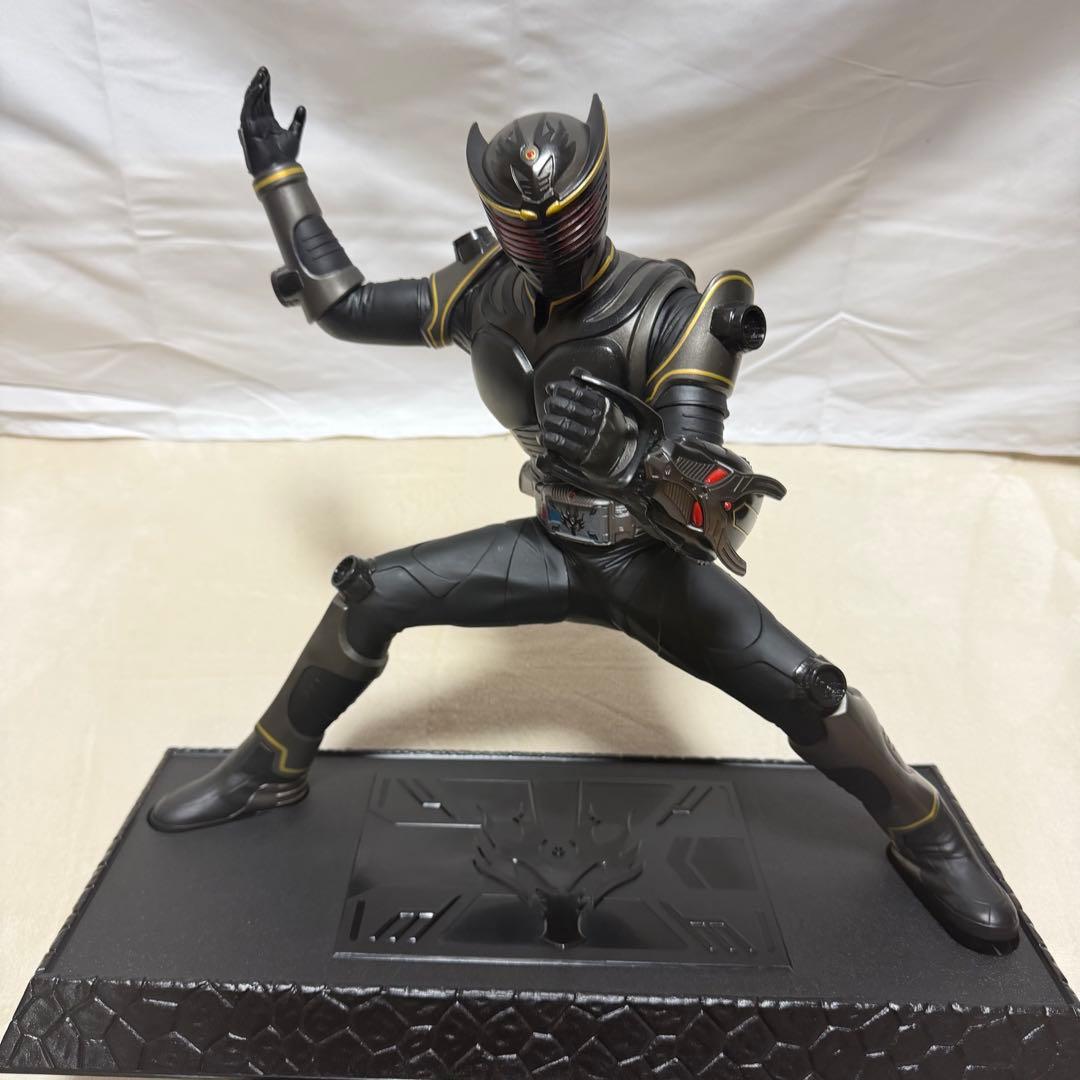 東映ヒーローネット限定　仮面ライダーリュウガ　劇場版仮面ライダー龍騎 フィギュア