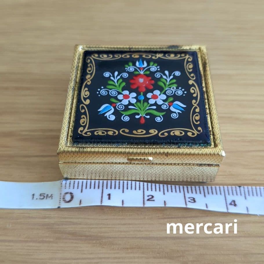 オーストリア　ウィーン　エナメル　ピルケース　小箱　ヴィンテージ　赤白花