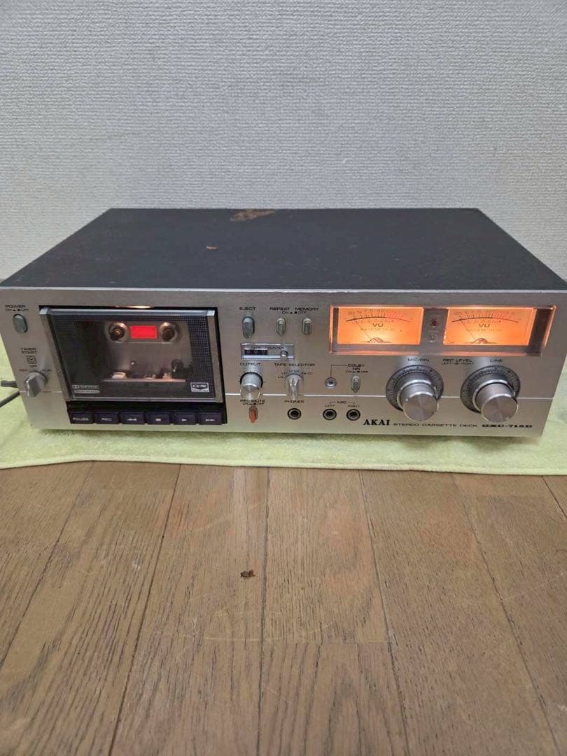 AKAI カセットデッキ シルバー