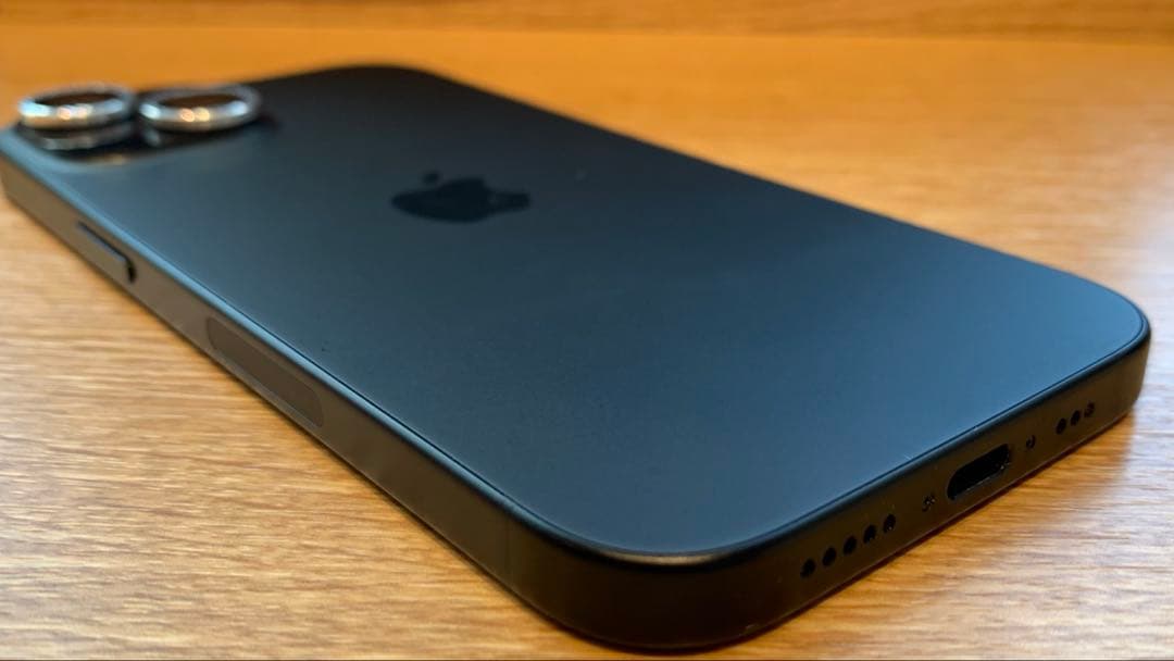 Apple iPhone 15 256GB ブラック 本体