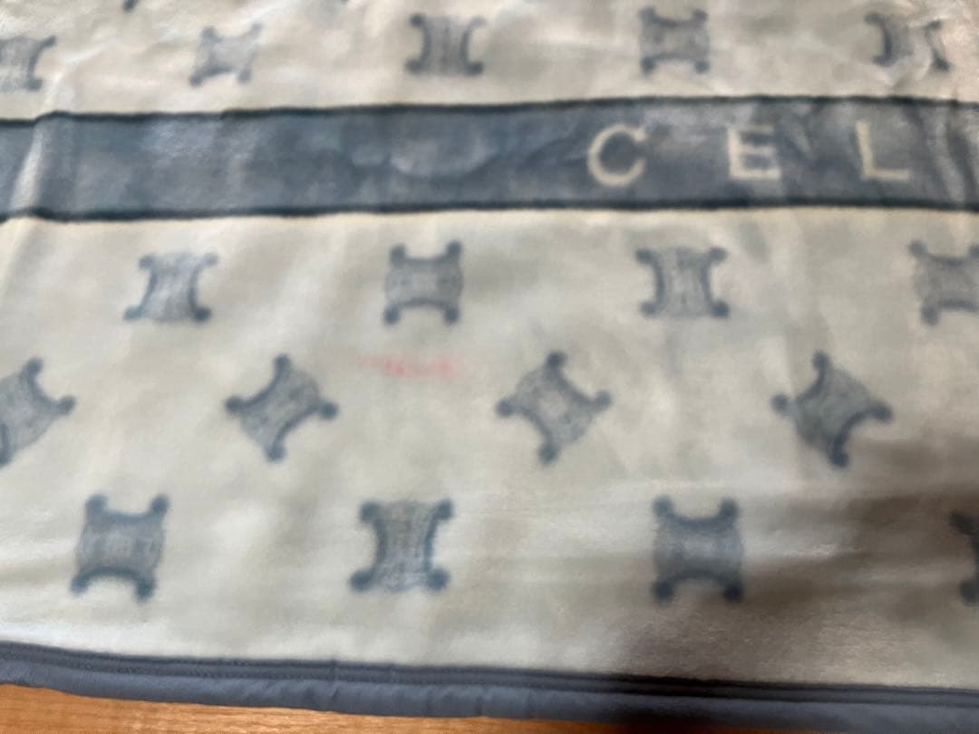 【値引最終】セリーヌアクリル毛布　訳あり　B級品　セリーヌ　毛布