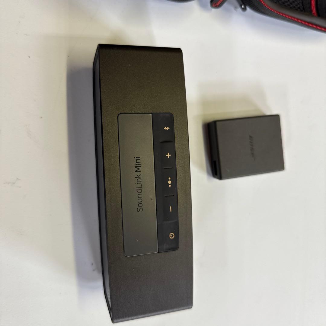 ち*ん様 Bose SoundLink Mini スピーカー 本体とケース