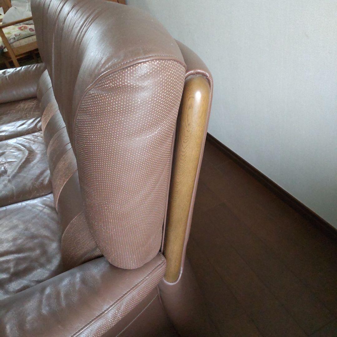 カリモク　3人掛けソファー