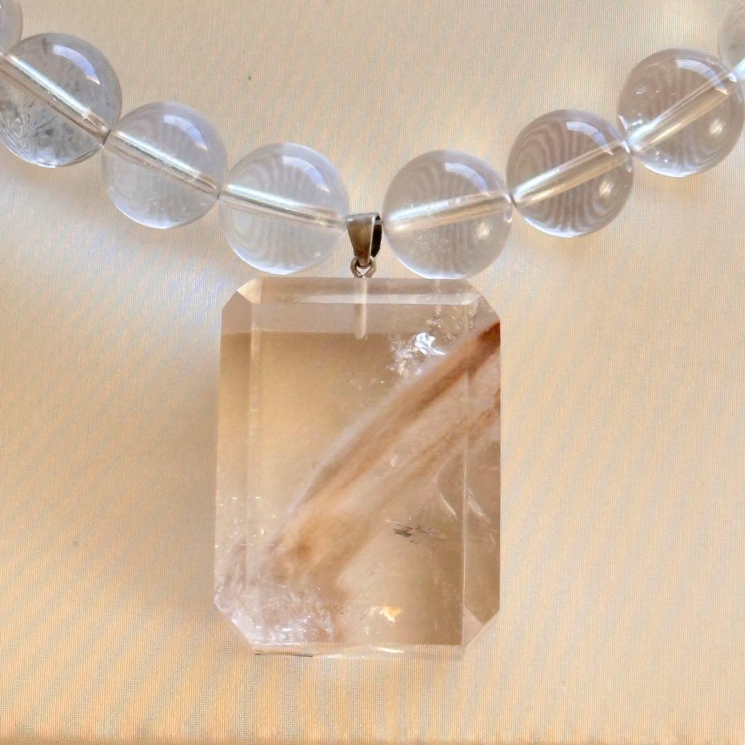 天然石 グリーンクォーツ ネックレス（フェザーインクォーツペンダント付き）