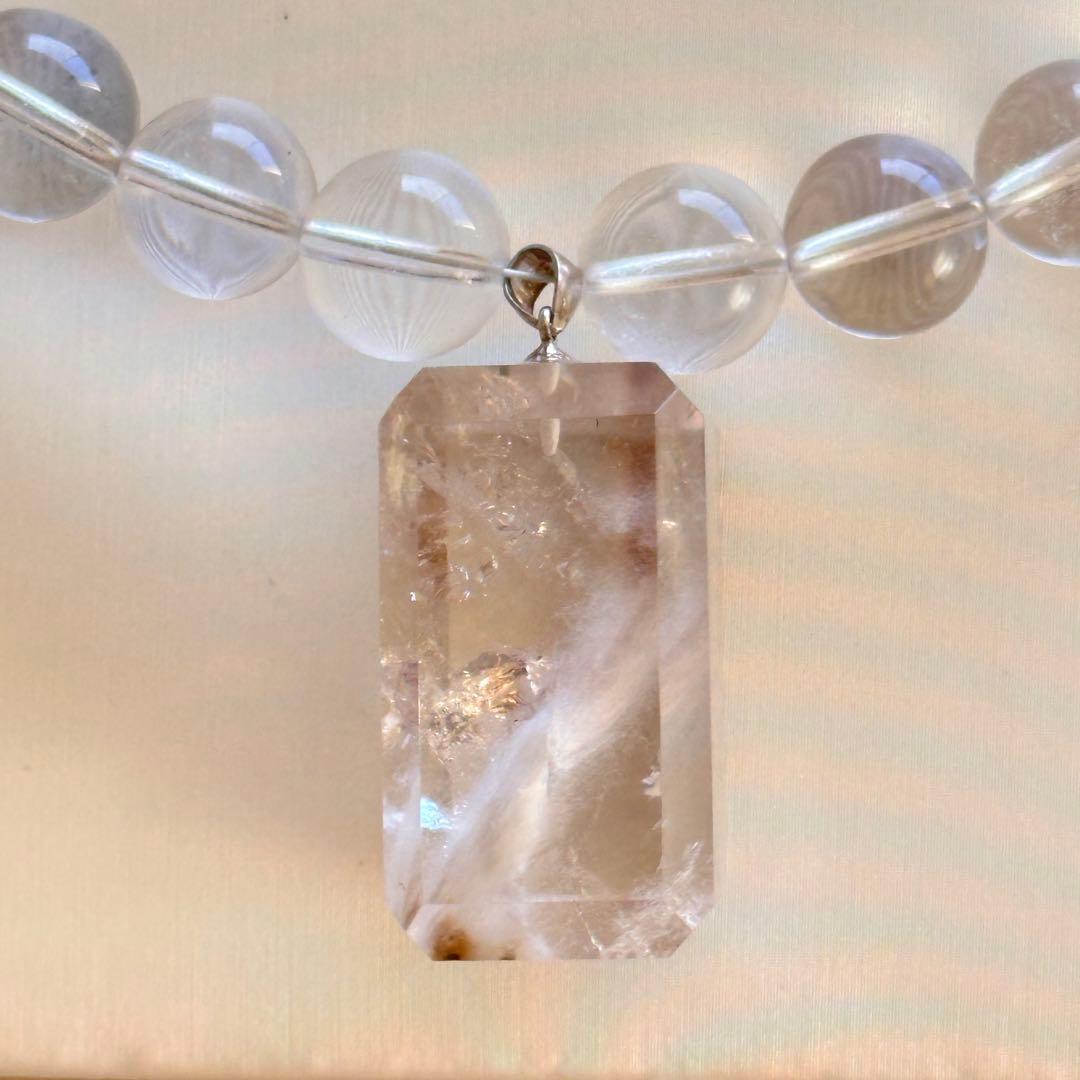 天然石 グリーンクォーツ ネックレス（フェザーインクォーツペンダント付き）