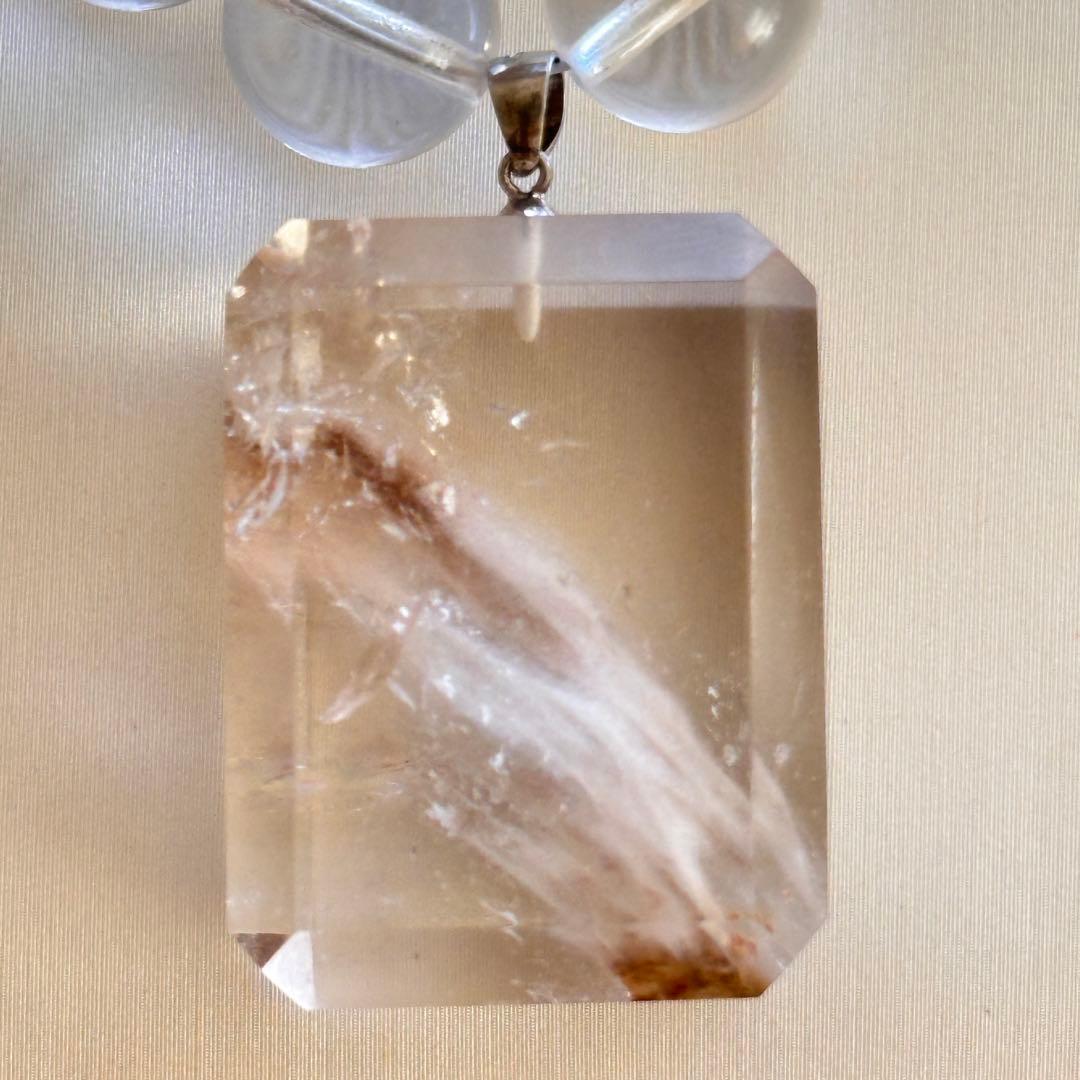 天然石 グリーンクォーツ ネックレス（フェザーインクォーツペンダント付き）