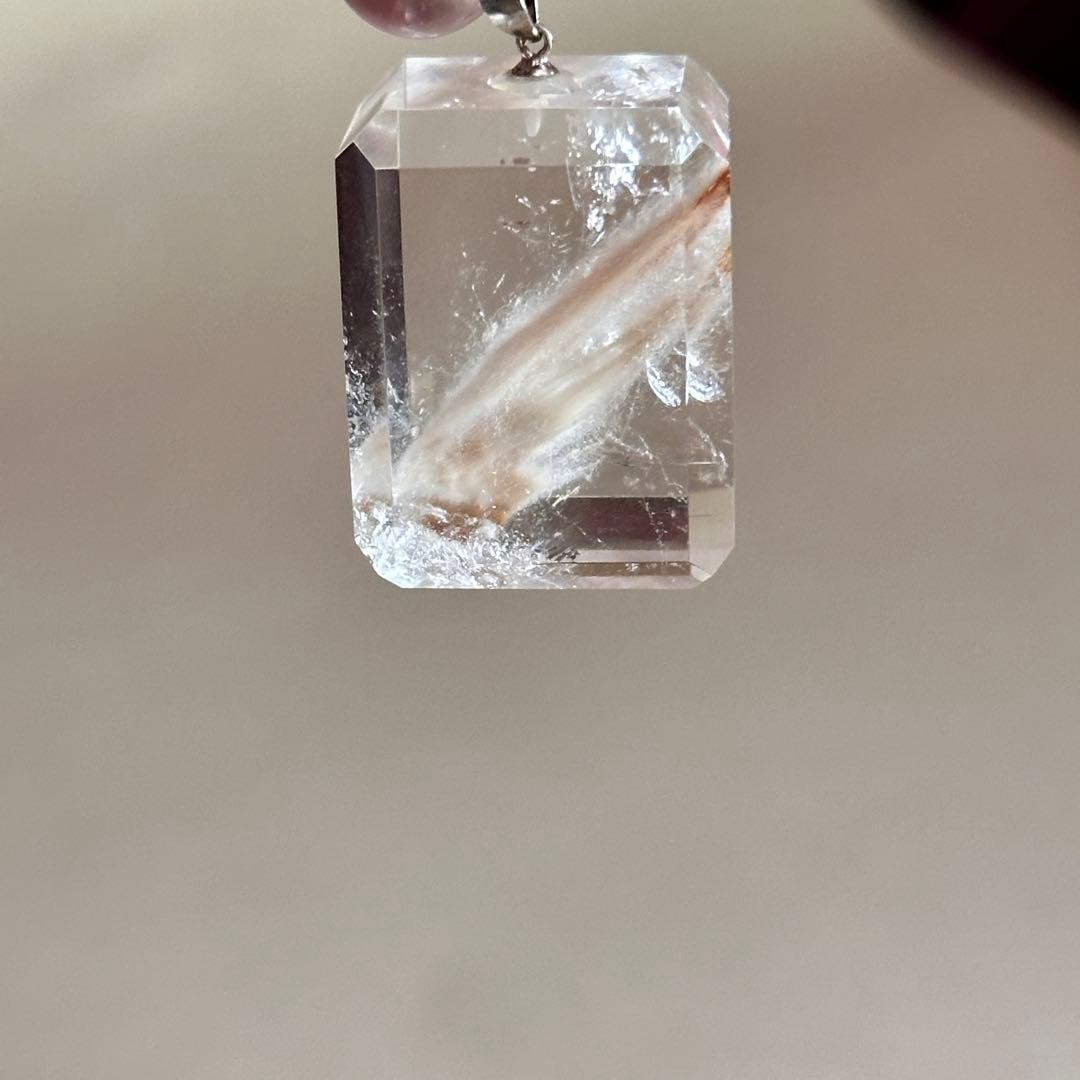 天然石 グリーンクォーツ ネックレス（フェザーインクォーツペンダント付き）