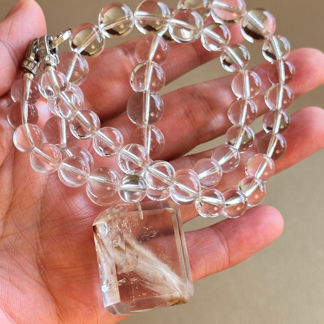 天然石 グリーンクォーツ ネックレス（フェザーインクォーツペンダント付き）