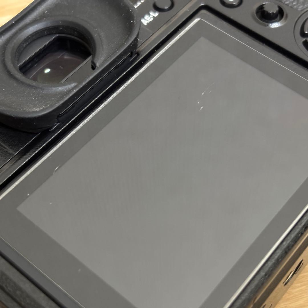 【良品】FUJIFILM X-T2 本体 バッテリー3個　縦グリップ