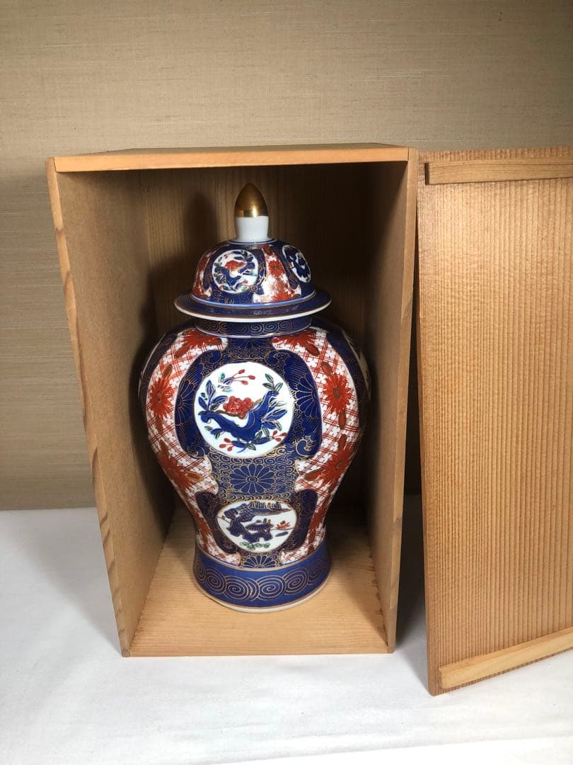 有田焼　飾り壺