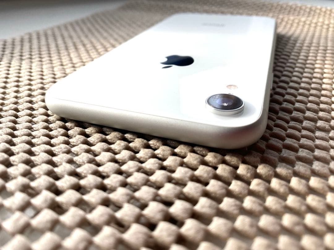 【美品】iPhoneXR 128GB ホワイト simフリー ★未使用フィルム付