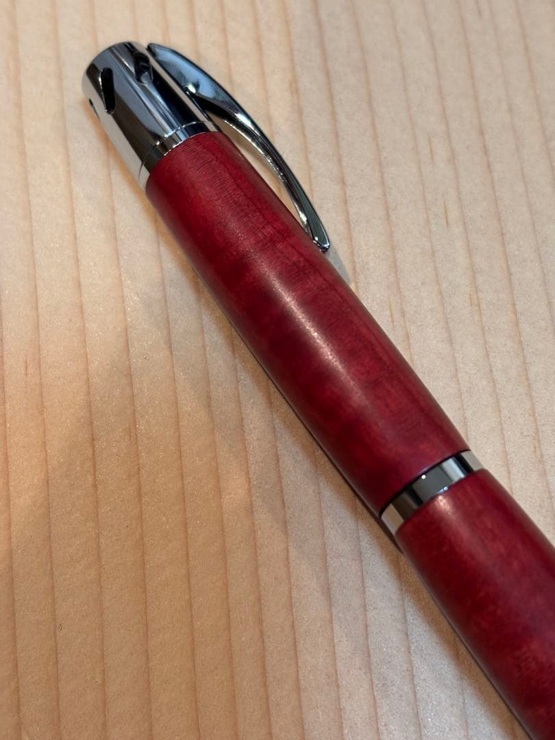 73Labo ピンクアイボリー 縮み杢 木軸 ボールペン ボールペン