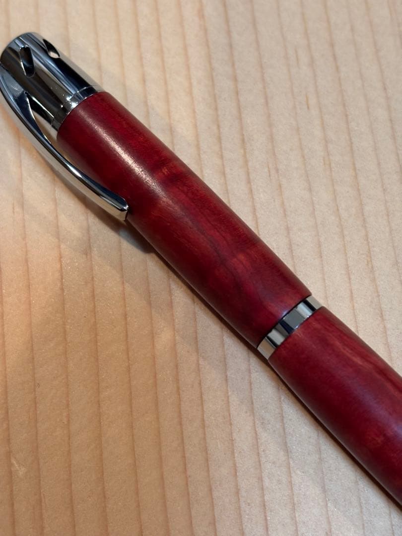 73Labo ピンクアイボリー 縮み杢 木軸 ボールペン ボールペン