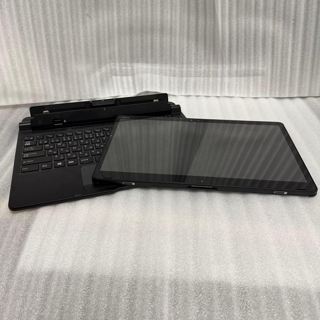 Fujitsu Windows 11 ノートPC