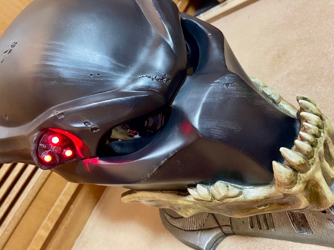 【希少】サイドショウ プレデターズ バーサーカー・プレデター マスク レプリカ